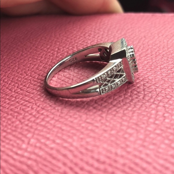 Kay Jewelers sterling silver ring - Picture 2 of 3